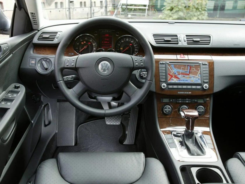VW Passat b6 Interior
