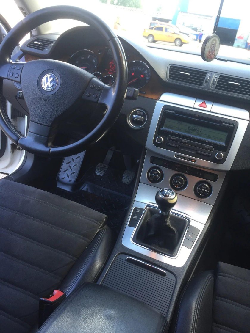 Пассат 2008 года салон