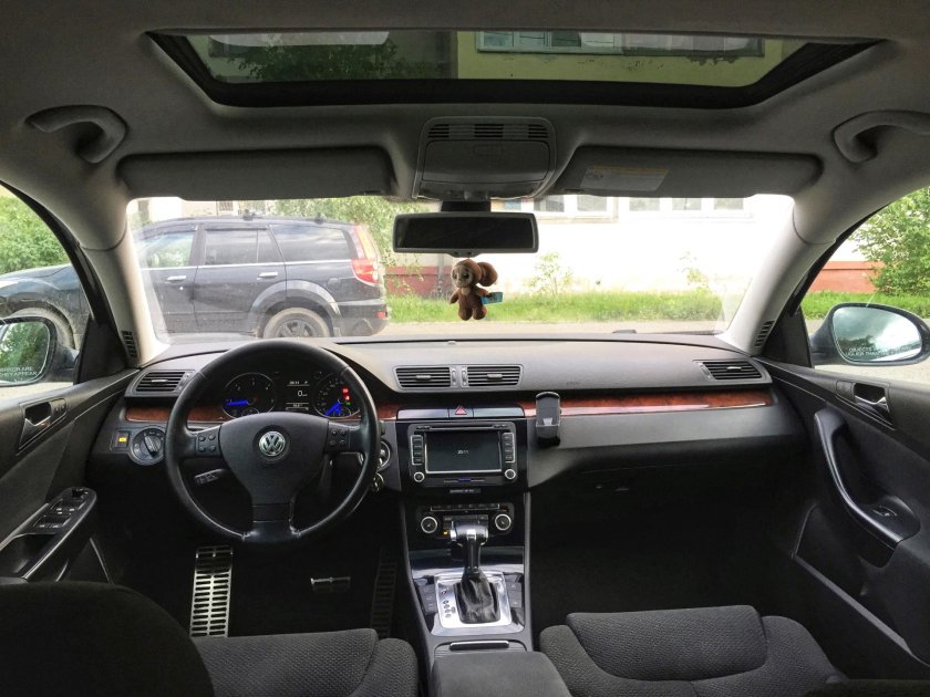 Пассат б6 черный салон