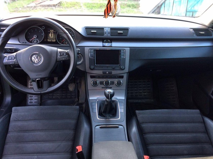 Фольксваген б6 2008