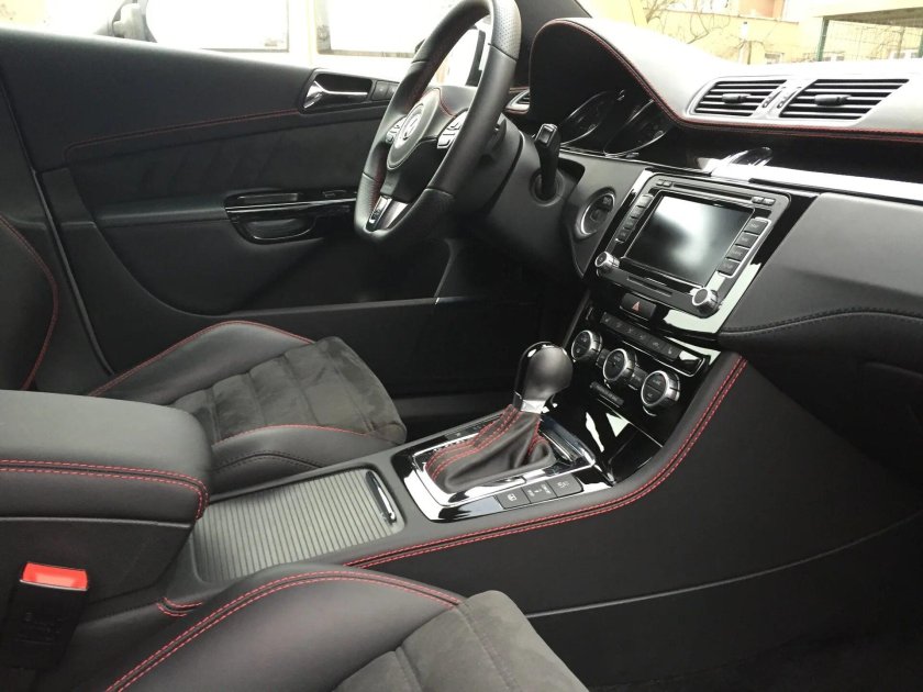 Фольксваген Пассат б6 2012 салон