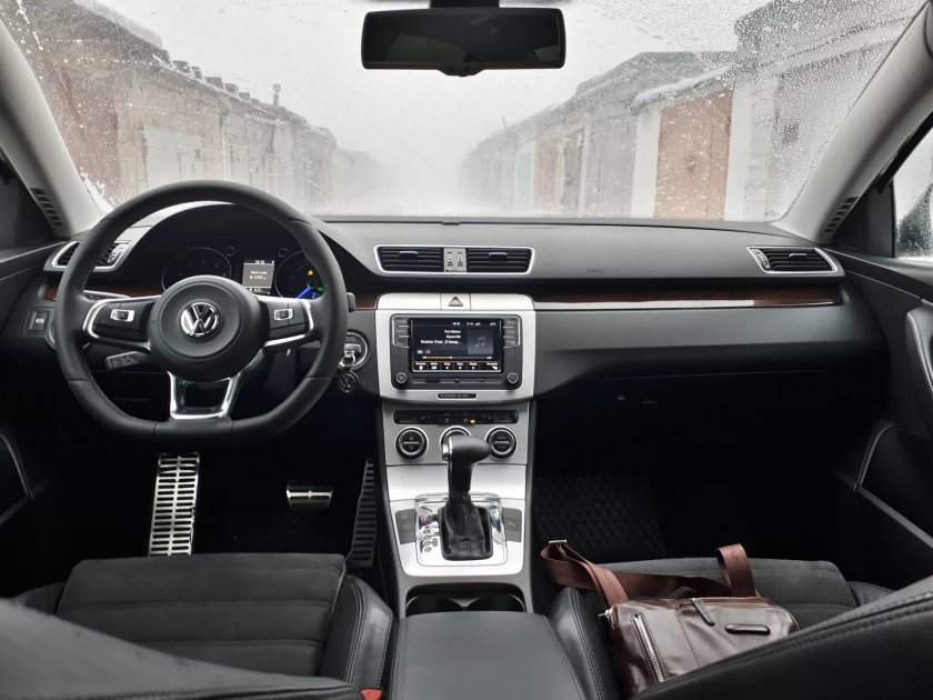 Volkswagen Passat b6 Interior