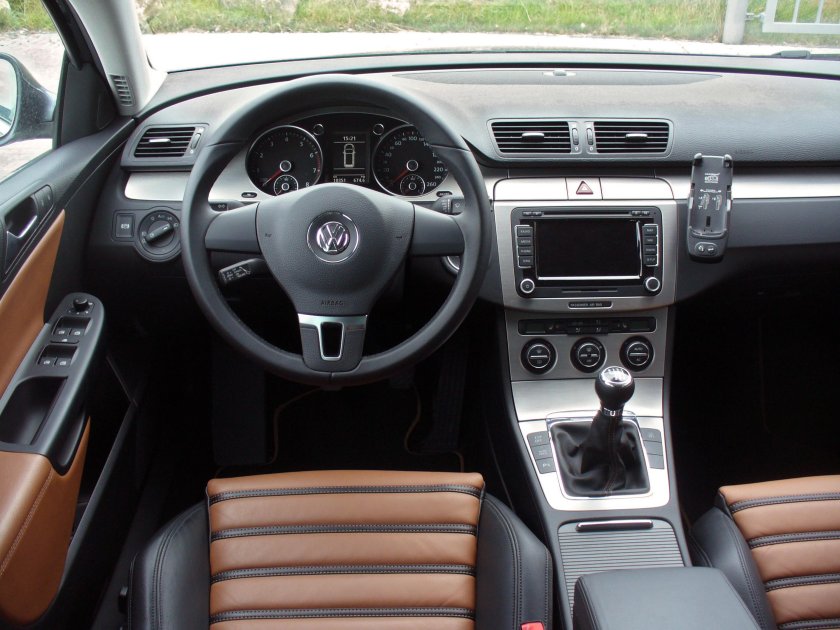 Volkswagen Passat b6 Interior