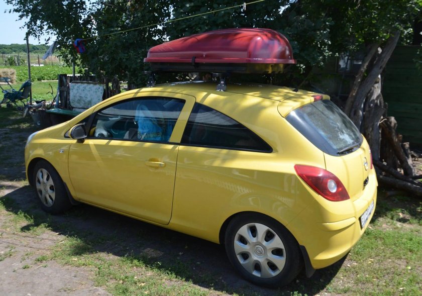 Opel Corsa d багажник
