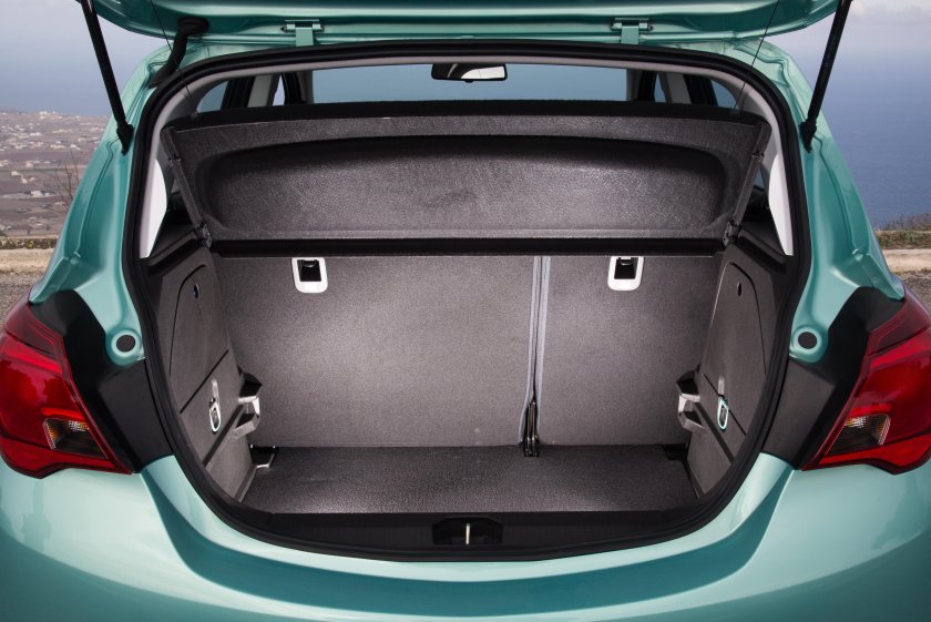 Opel Corsa 2008 багажник