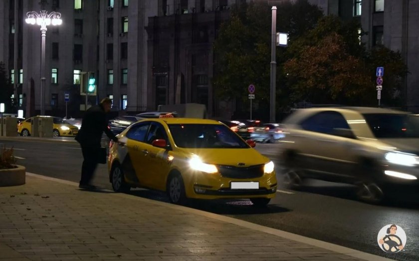 Ночной город такси