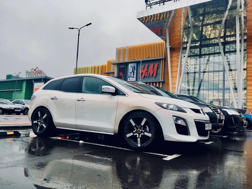 Заниженный Мазда cx7