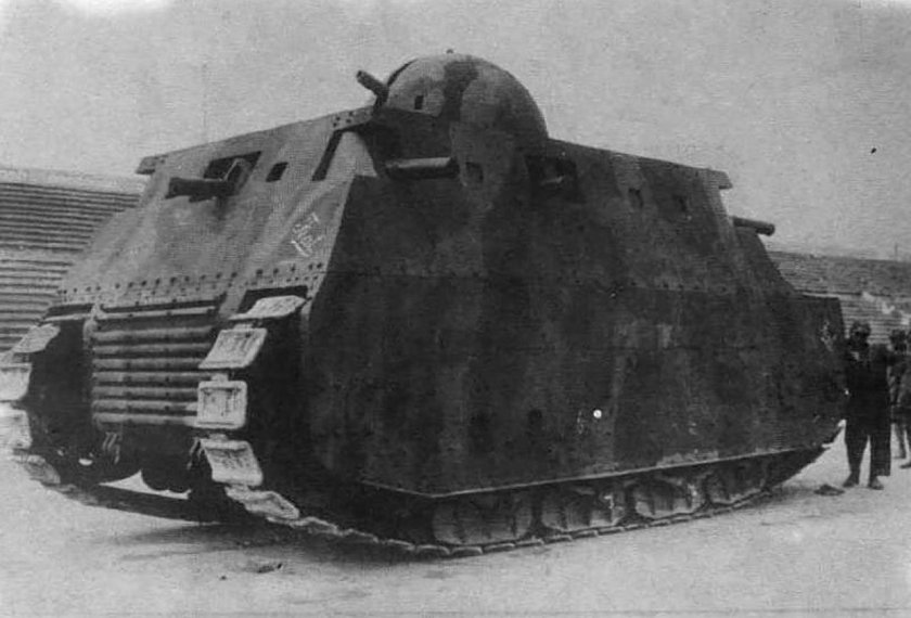 Фиат 2000 танк