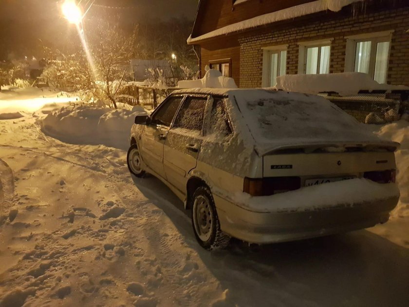 ВАЗ 2114 грязная