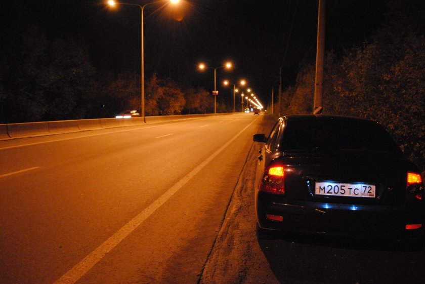 Черная Приора ночью