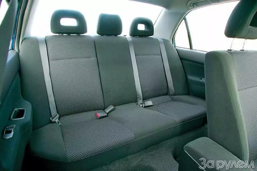Сиденья Mitsubishi Lancer 9