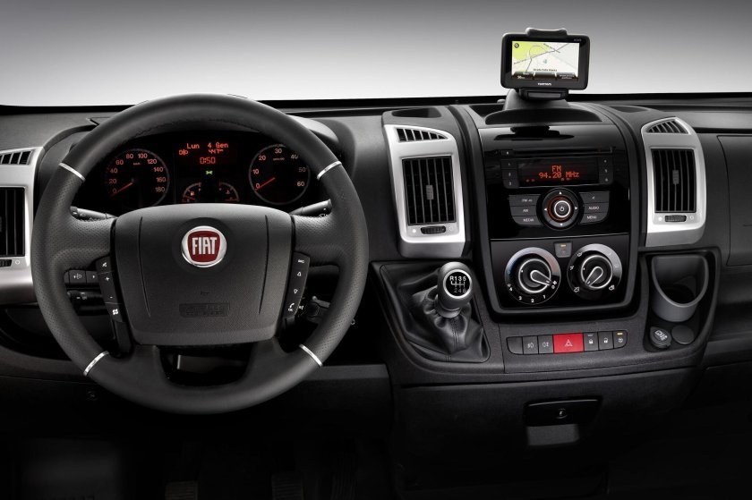 Fiat Ducato 2011 салон