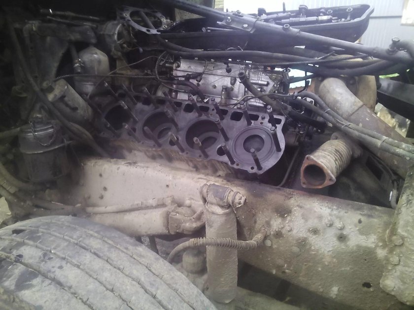 МАЗ 6303 двигатель