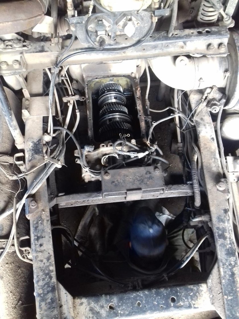 МАЗ 5516 С КПП КАМАЗ