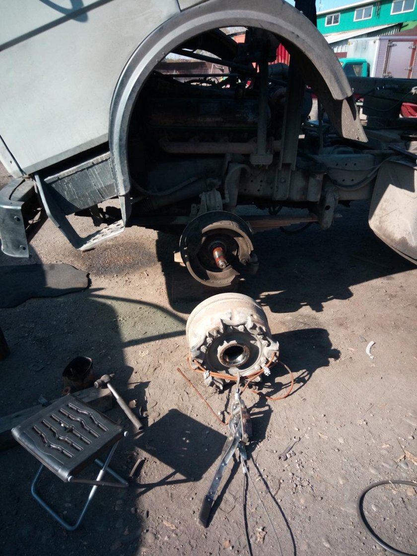 Замена шкворней МАЗ 5440