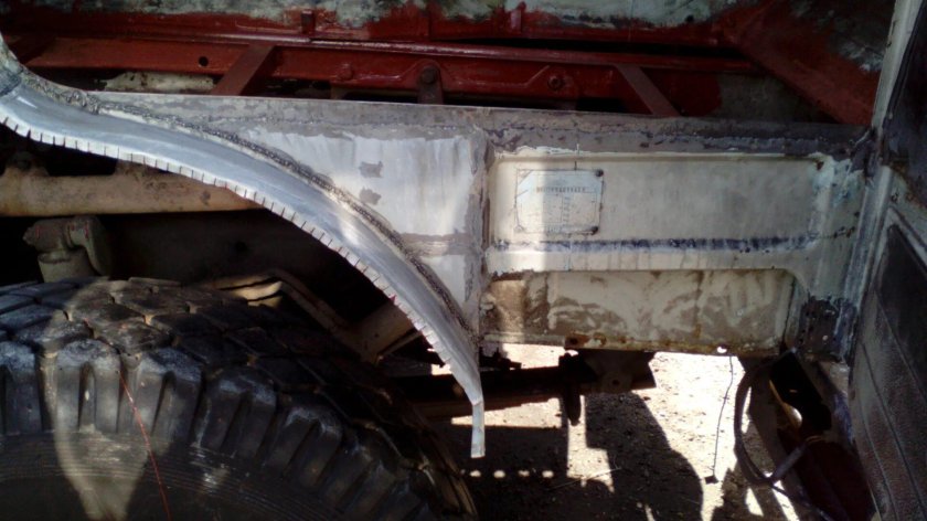 Порог кабины МАЗ 5336-5401017