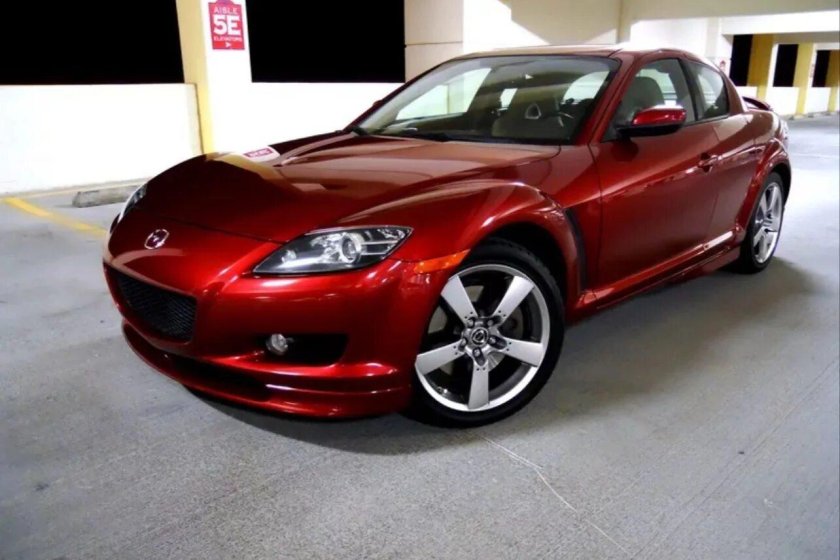Mazda RX 8 красная