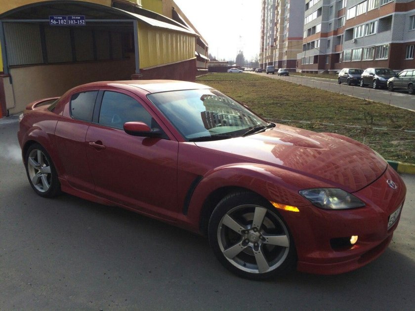 Мазда красный металлик