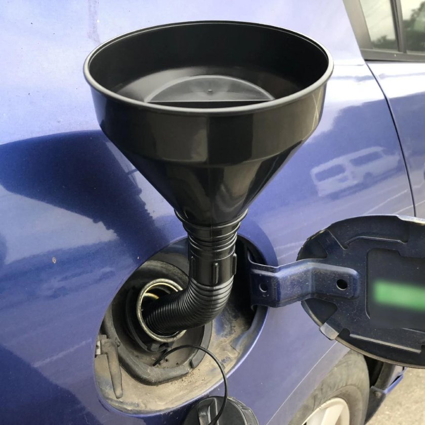 Воронка для бензина Toolson