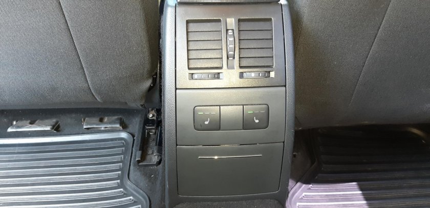 Skoda Octavia a5 подогрев сидений