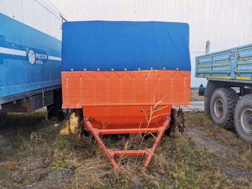 Гусеничный прицеп ГП 8301