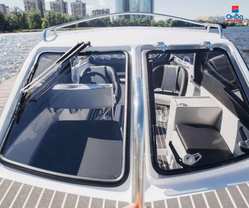 Лодка Феникс 530