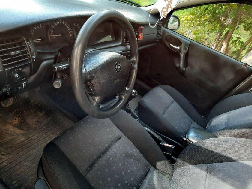 Опель Вектра 2000 салон