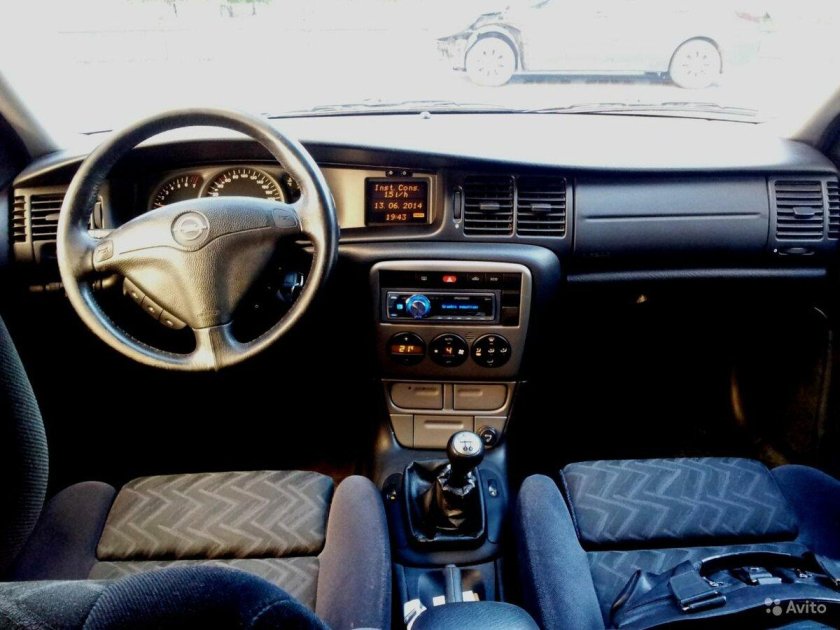 Опель Вектра б 2000