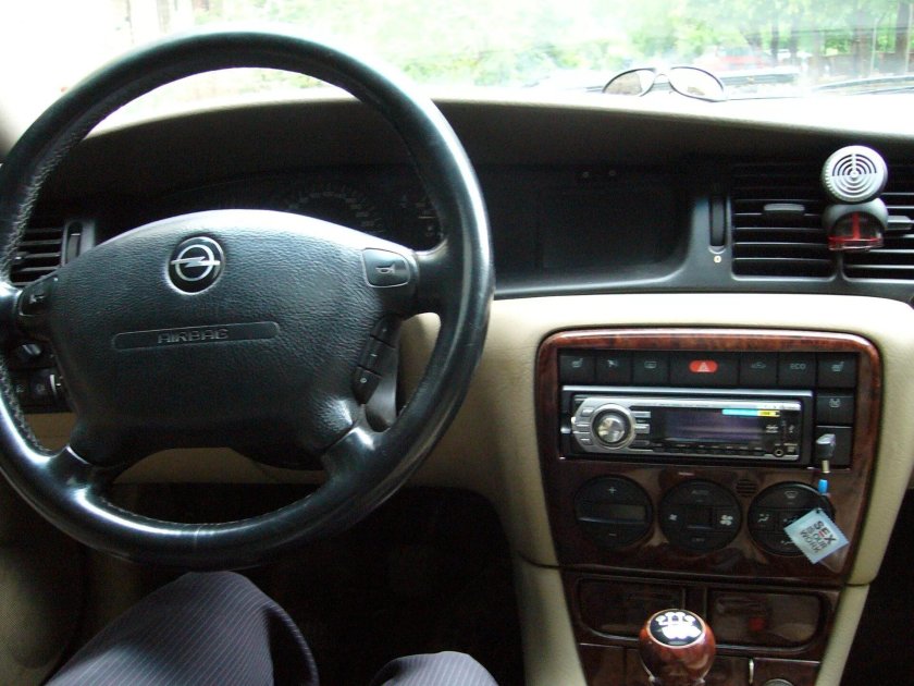 Opel Vectra b 2000 салон