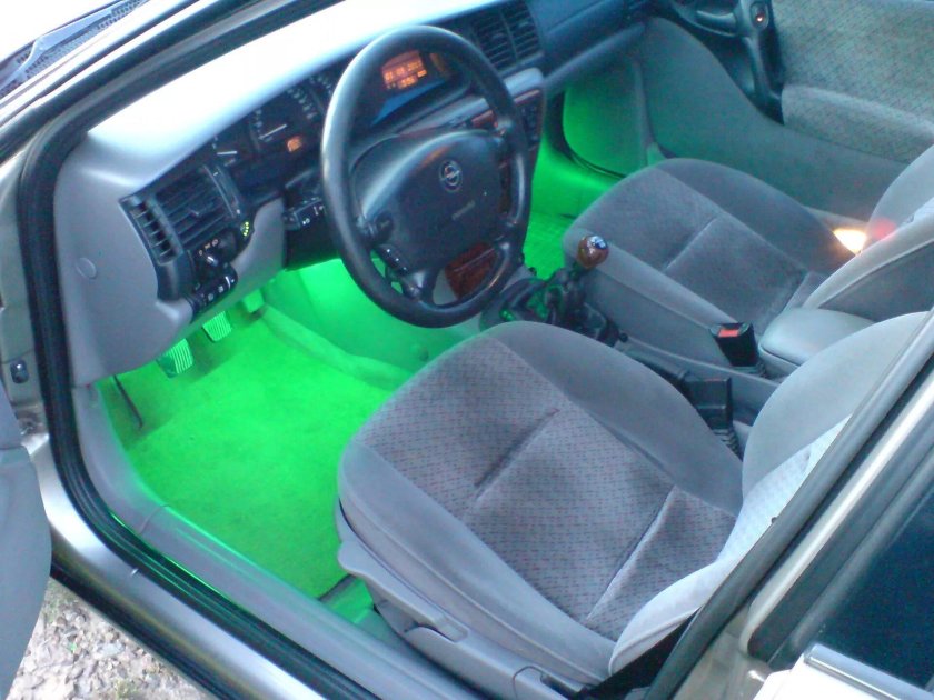 Опель Вектра б 1996 салон