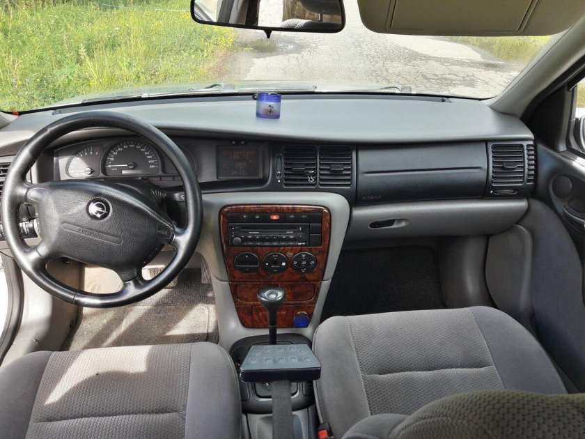 Опель Вектра б 2001