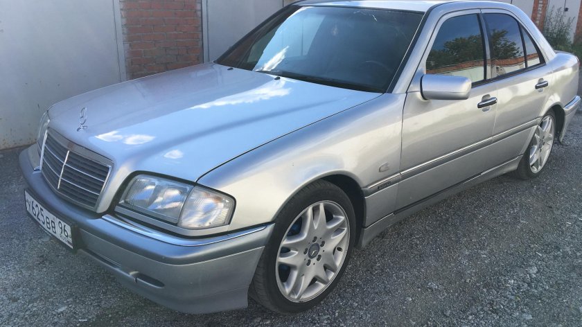 Mercedes c240 w202