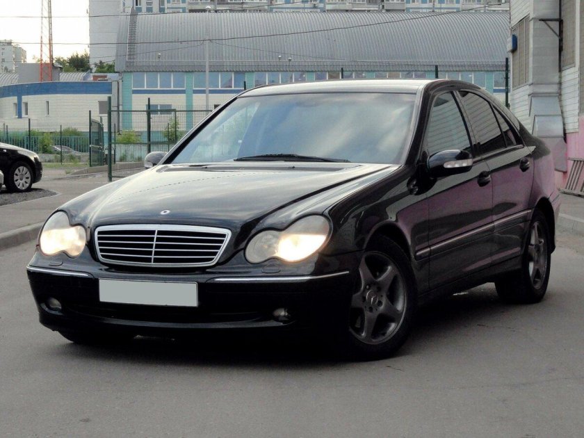 Мерседес s240