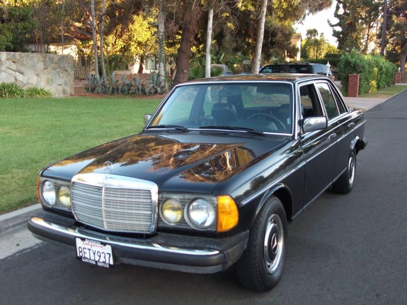 Mercedes Benz 240d