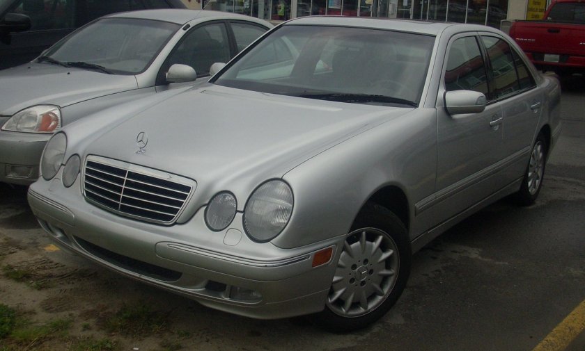 Мерседес е класс 2000