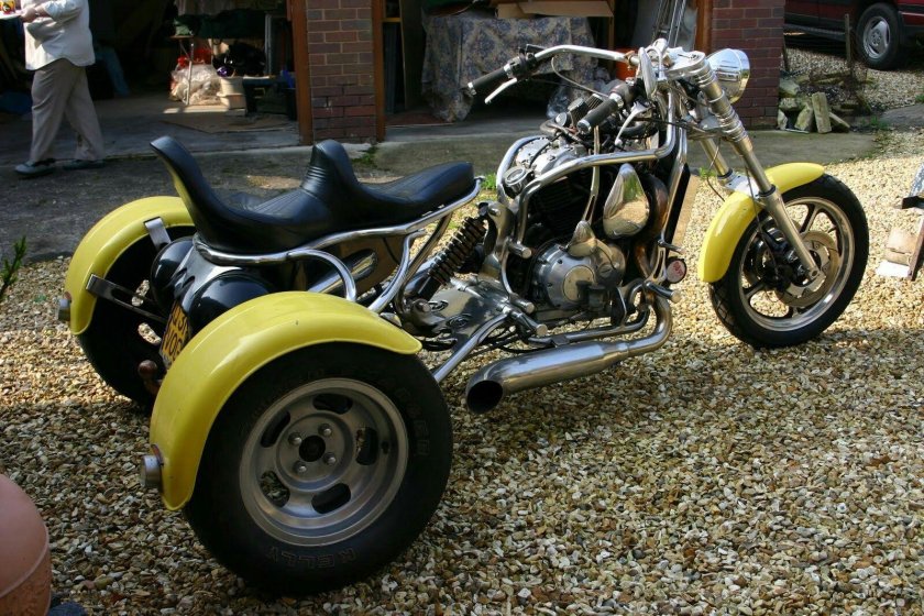 Мотоцикл с двигателем от Запорожца