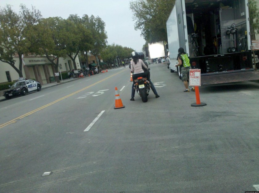 Доктор Хаус сериал мотоцикл