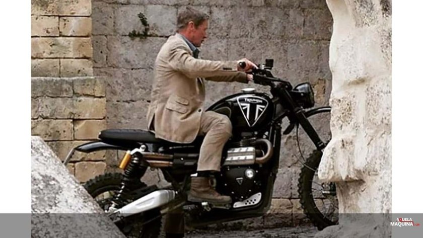 Мотоцикл Джеймса Бонда Triumph