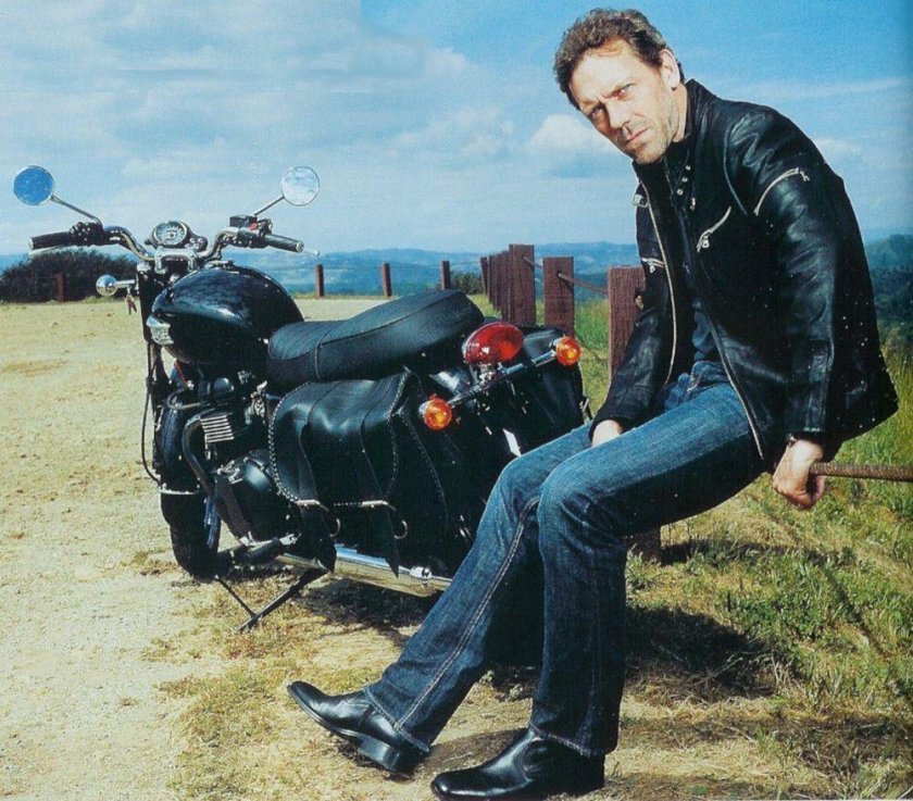 Доктор Хаус на мотоцикле