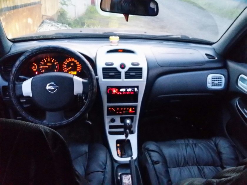 Ниссан Альмера Классик 2005 салон
