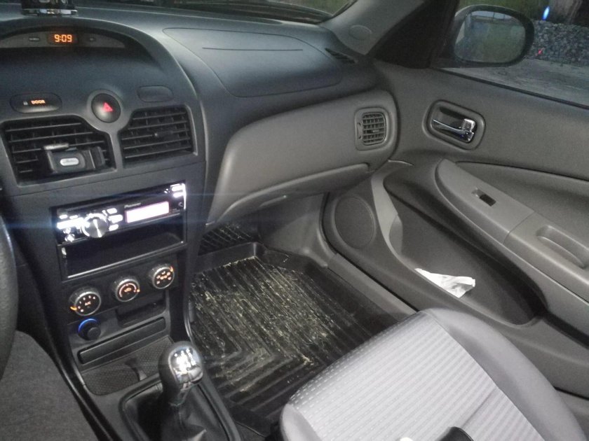 Nissan Almera Classic b10 салон