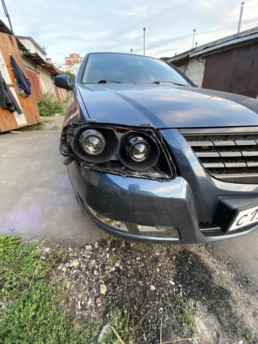 Линзы на Ниссан Альмера Классик