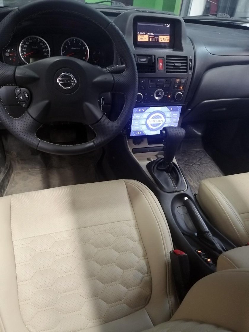 Nissan Almera Tuning салона g15