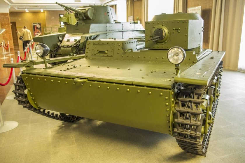 Танк т-37а