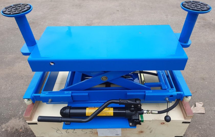 Канавный подъемник п-113