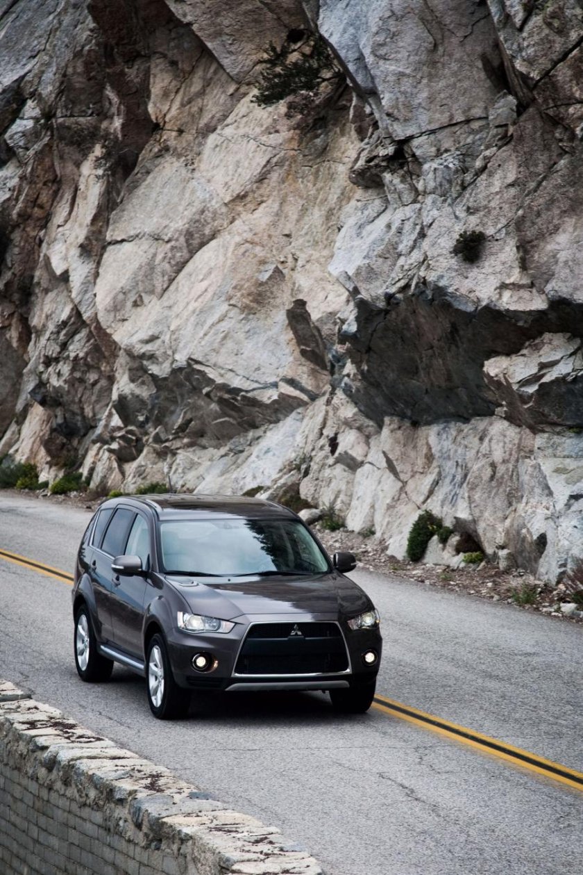 Мицубиси Аутлендер