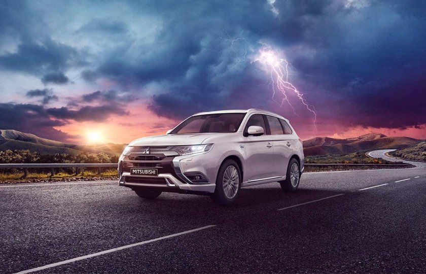 Мицубиси Аутлендер 2020
