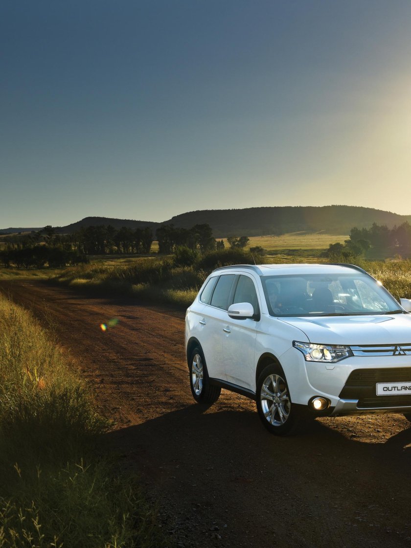 Mitsubishi Outlander 2015