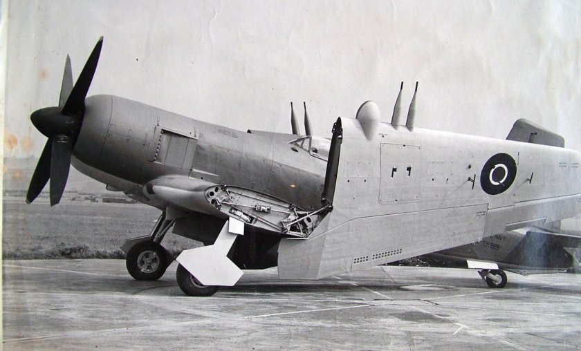 Blackburn b.37 Firebrand