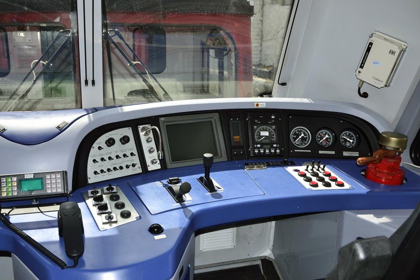 Тг16м тепловоз